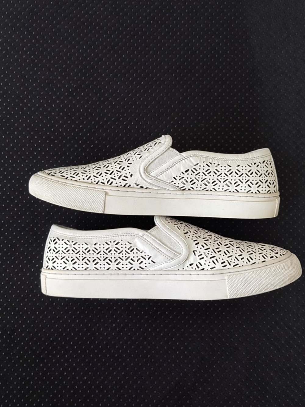 Tory Burch Lennon Laser Cut Slip-On Sneakers White Leather 8.5 - Picture 6 of 7